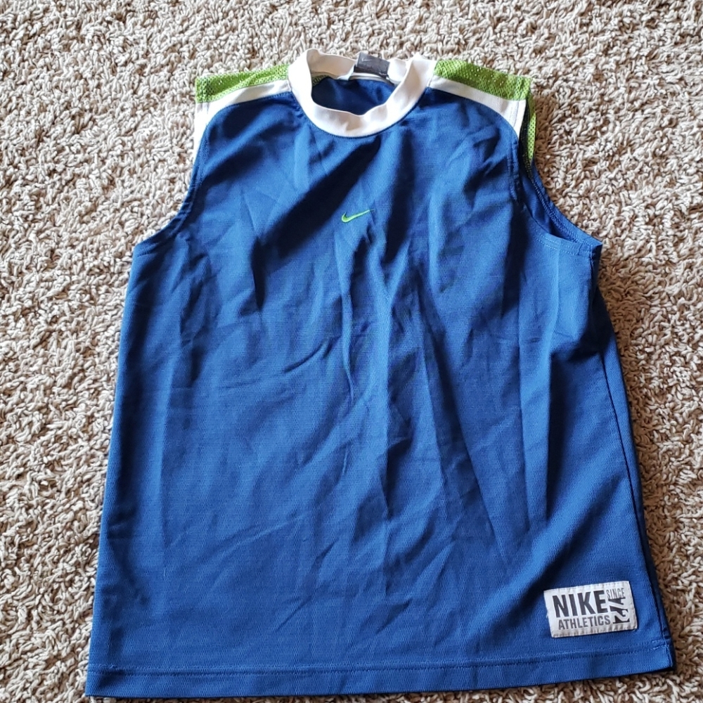Nike tank